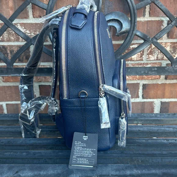 MCM Stark Floral backpack with dust bag NWT AUTHENTIC - Picture 3 of 12